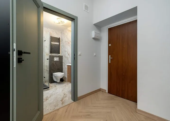 Dabrowskiego Climate Pet Friendly By Renters Apartment